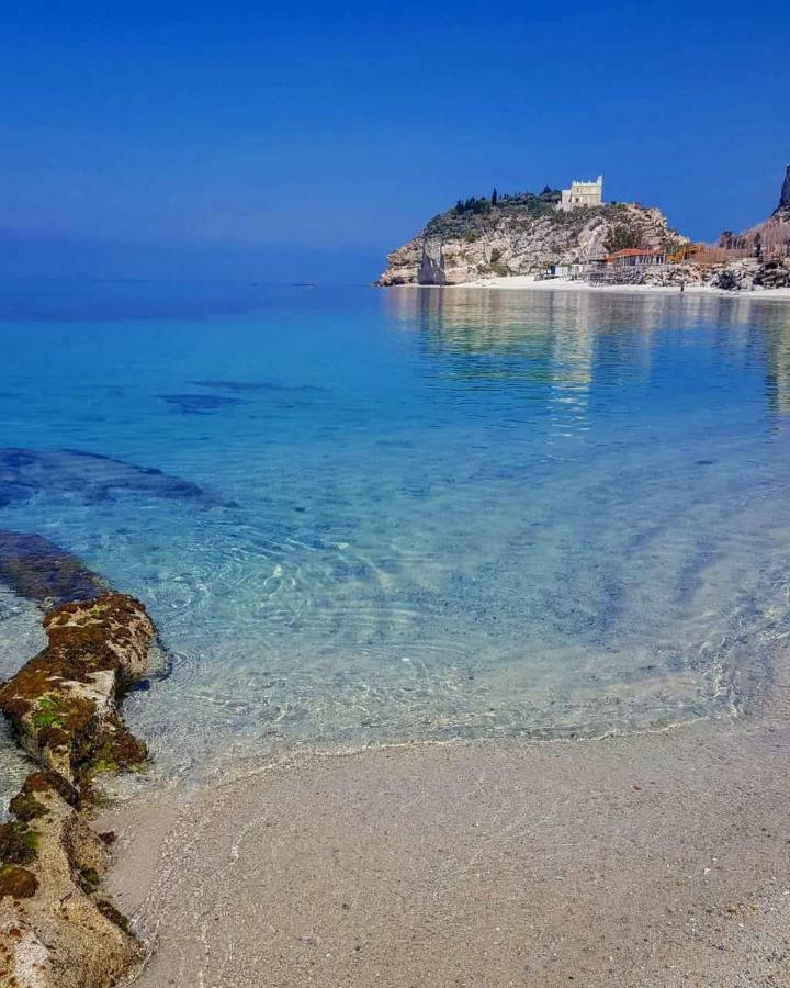 My Little House - Appartamento Con Patio E Parcheggio Privato A 5 Minuti Dalla Spiaggia E Dal Centro Тропея Экстерьер фото